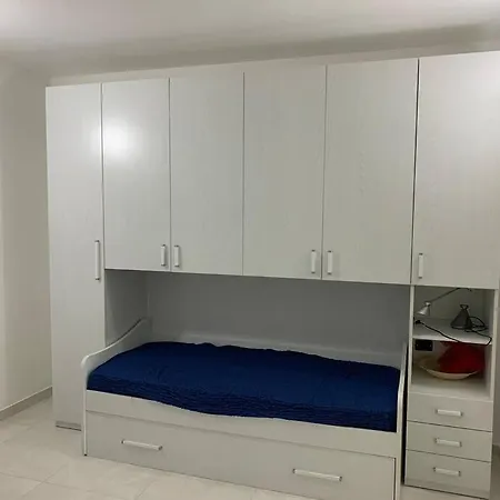 Arcangelo Le Apartment *