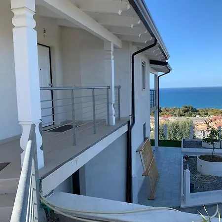 Arcangelo Le Apartment