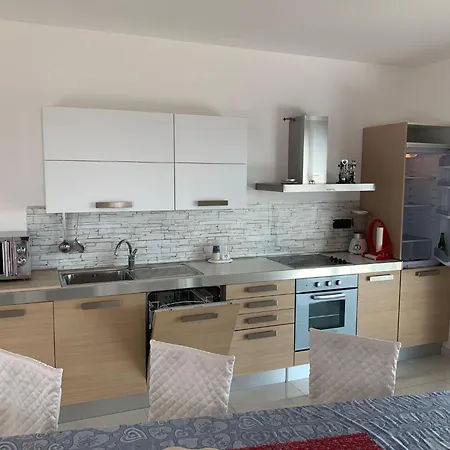 Casa Vista Mare-lato Est