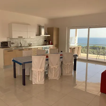 Casa Vista Mare-lato Est شقة مانداتوريسيو مارينا